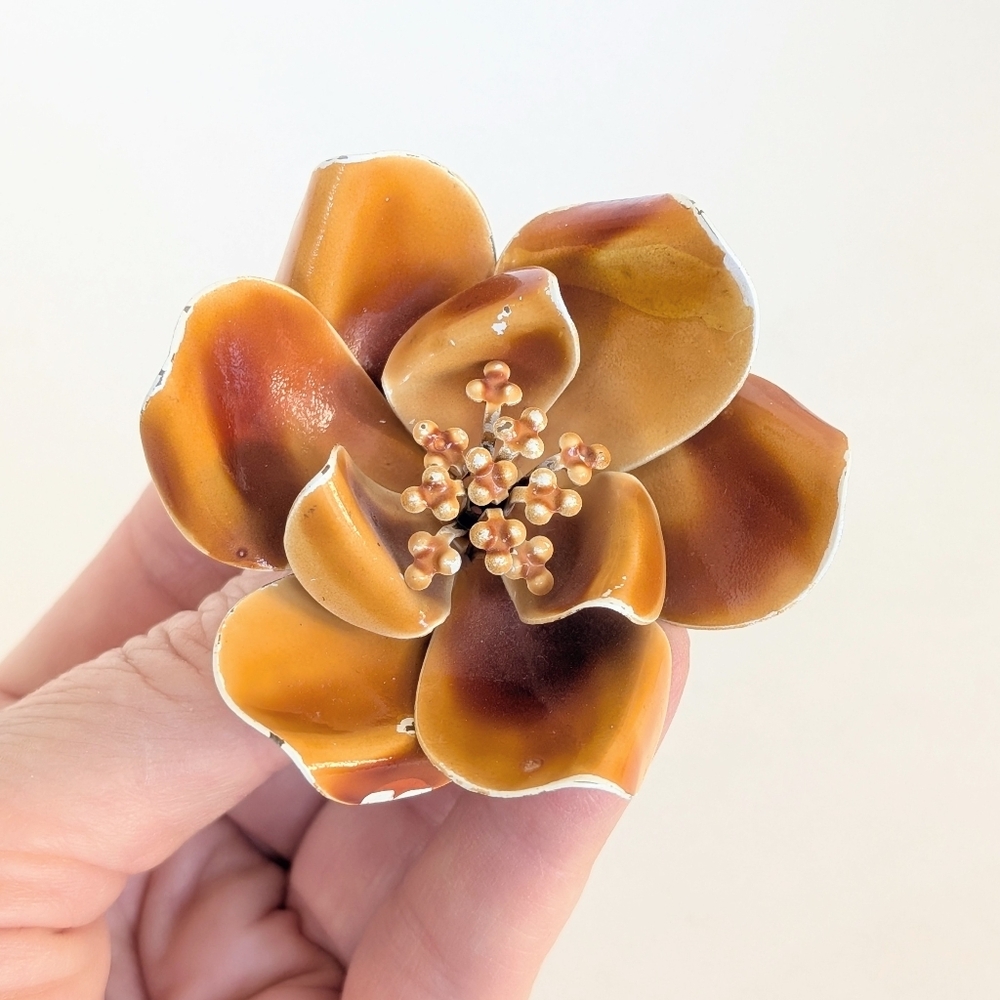 Vintage Enameled Flower Brooch